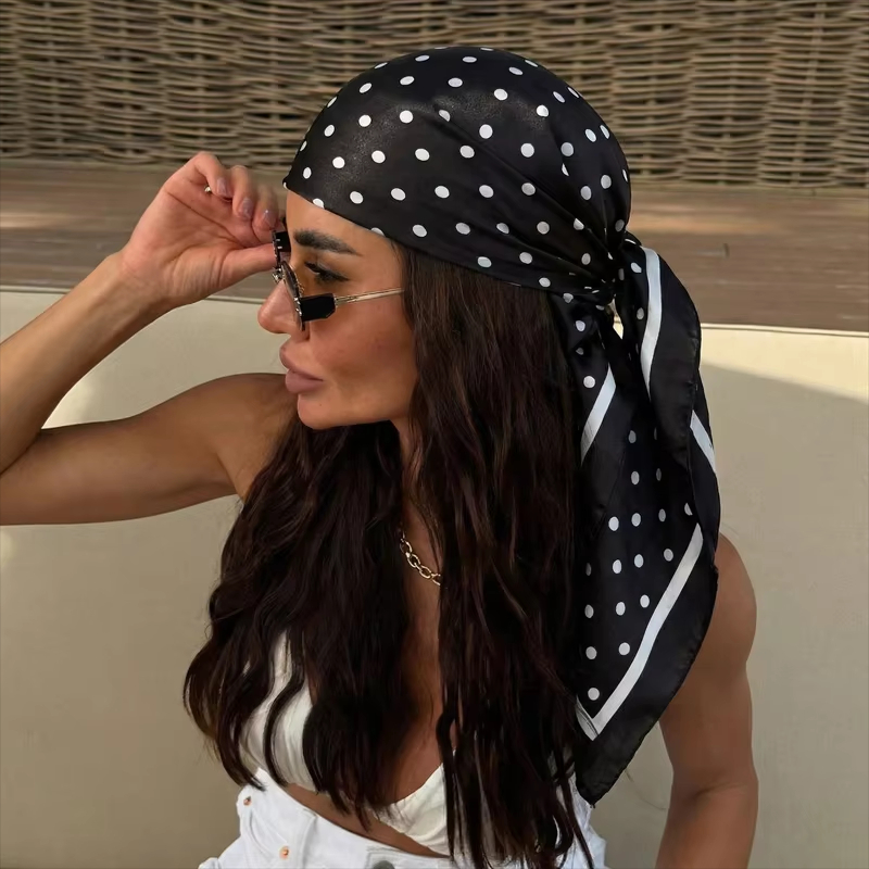 2026年新作ドットプリントスクエアスカーフ 女性用ショール - Head Wrap Turban のレビューと価格